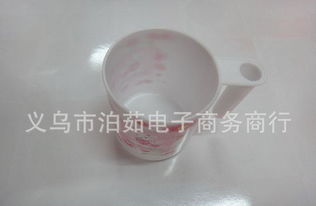 義烏2元批發(fā)產(chǎn)品 塑料杯與牙刷杯的日用百貨商機(jī)